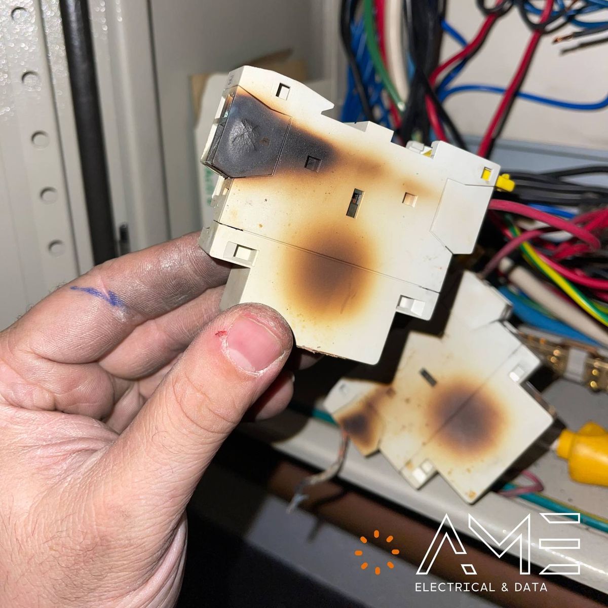 hero-img-02 6b37f61d6cfbdb531697cf5c0be592be